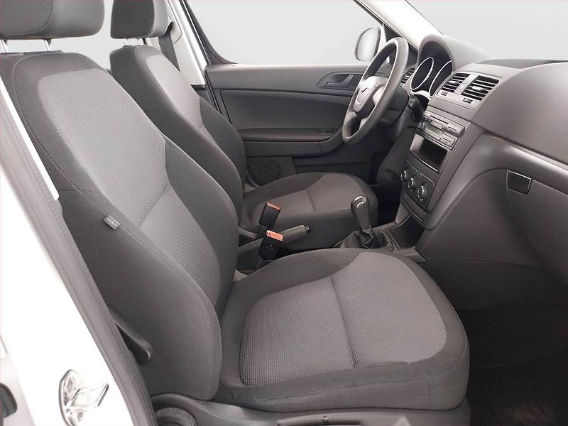 Škoda Yeti (2011) 1.4 TSI, ČR,1.maj, Serv.kniha - fotka 9 z 18