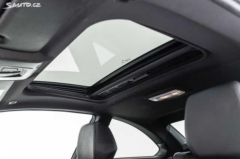 BMW Řada 2 M235i xDrive*Remus - fotka 24 z 40