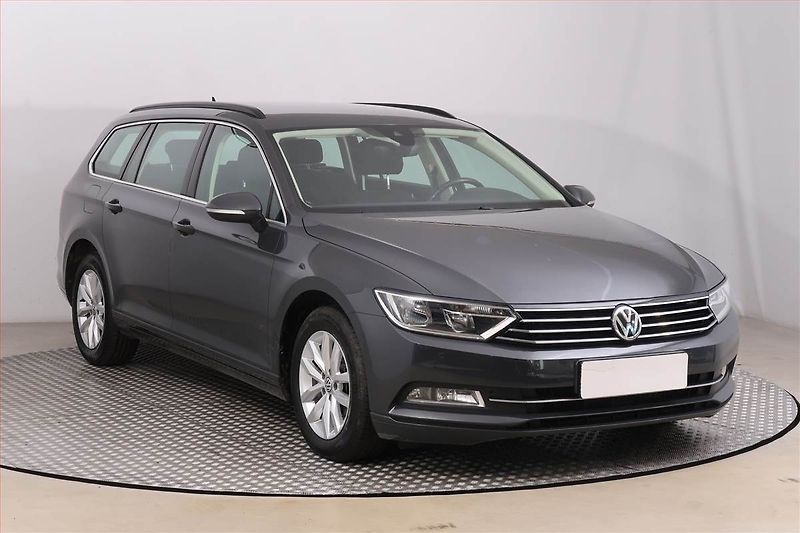 Volkswagen Passat (2018) 2.0 TDI, Automat, Navi - fotografie inzerátu