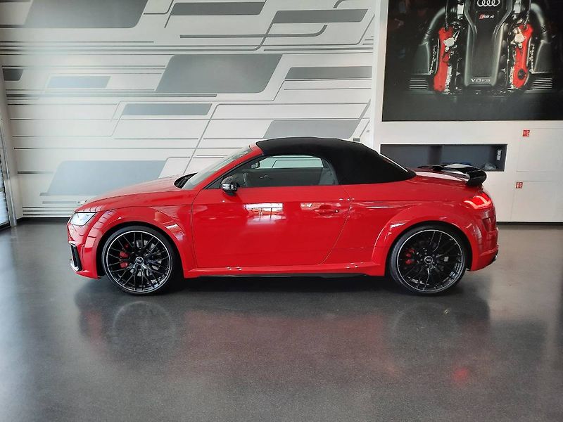 Audi TT (2022) S Roadster 2.0 TFSI (235kW/320 - fotka 27 z 30