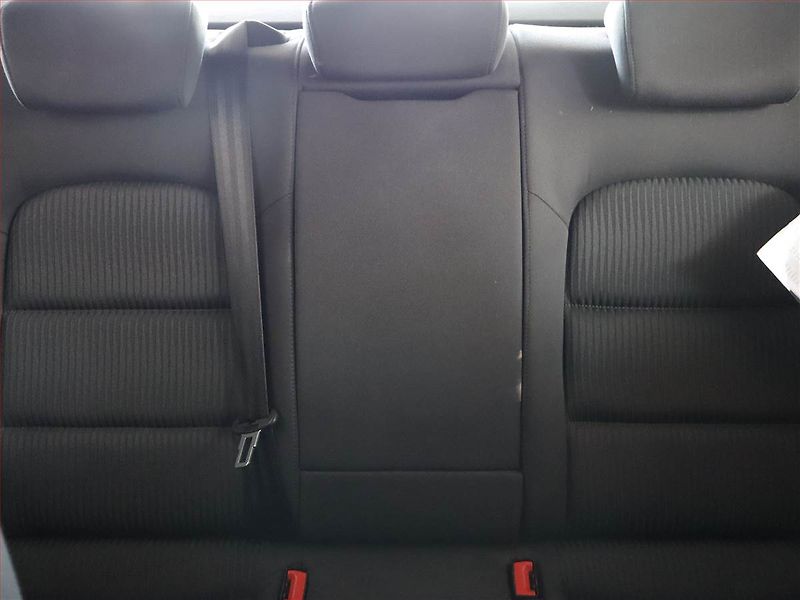 Audi A4 (2013) 1.8 TFSI, ČR,1.maj, Bi-Xenony - fotka 8 z 19