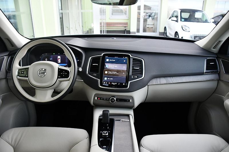 Volvo XC90 T8 AWD RECHARGE 7MÍST 1M  - fotka 5 z 38