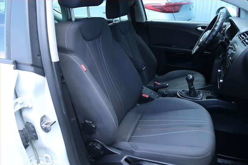 Seat Leon (2011) 1.2 TSI, Serv.kniha, Tempomat - fotka 9 z 17