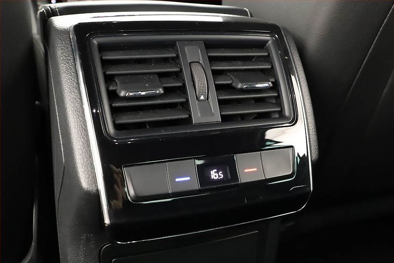 Škoda Superb (2022) Sportline 2.0 TDI - fotka 11 z 20