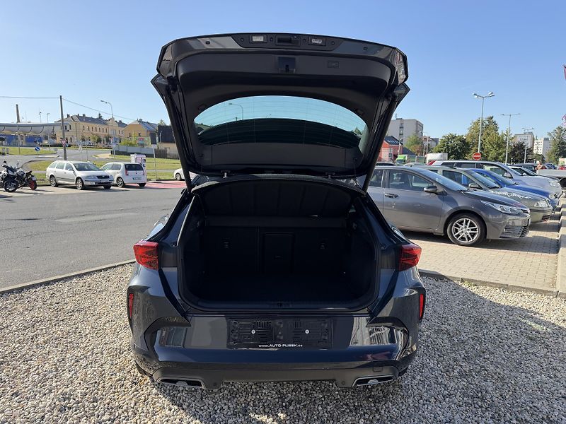 Cupra Formentor 1,5 eTSi/110kW - DSG - fotka 69 z 92