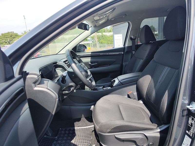Hyundai Tucson 1.6 T-GDI/110kW Smart Navi DCT - fotka 14 z 34