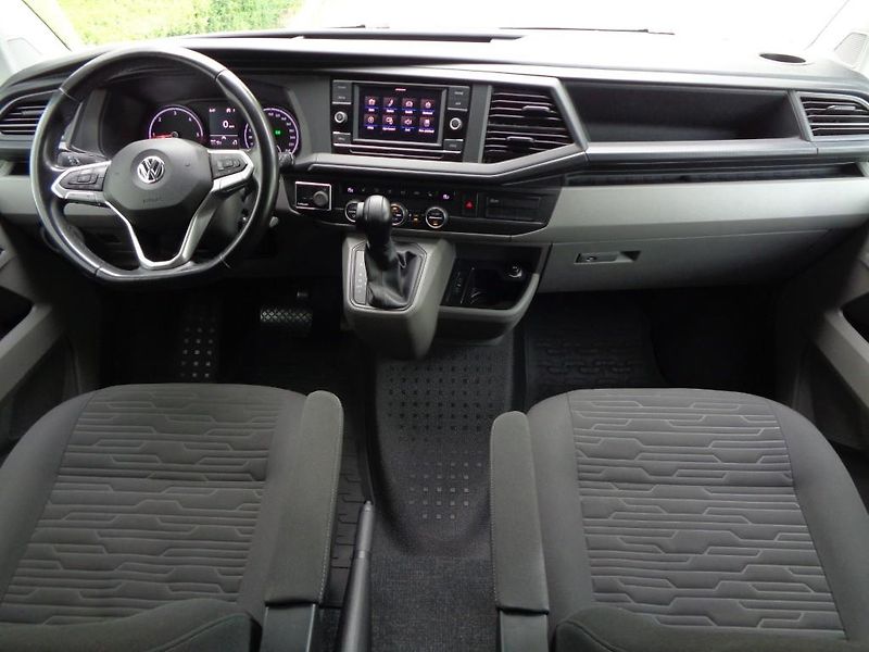 Volkswagen Caravelle 2.0 TDI Comfortline 110kW A7 - fotka 12 z 24