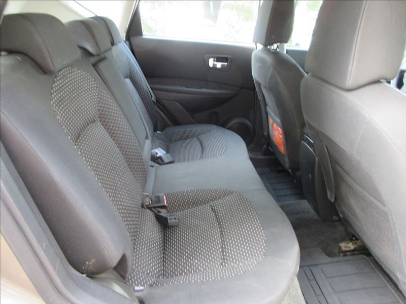 Nissan Qashqai 1,5 Dci, Dual klima, VADA MOTO - fotka 15 z 24
