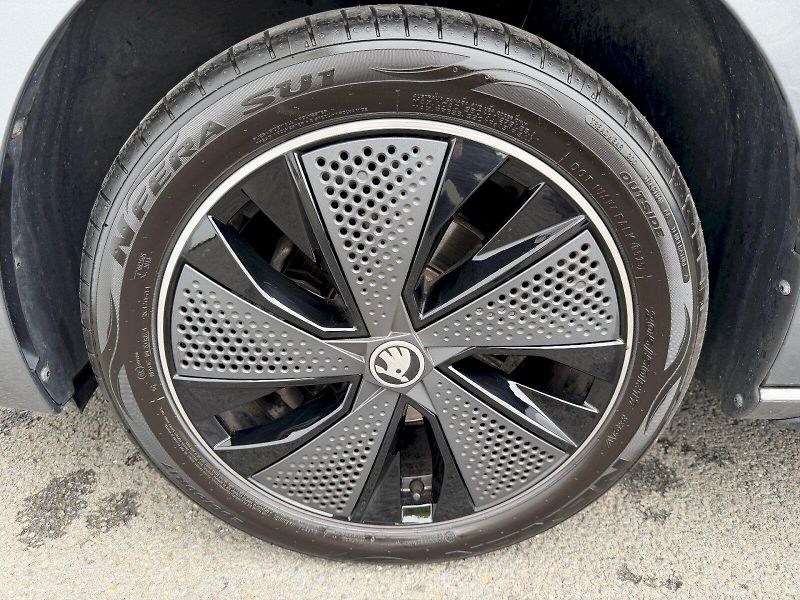 Škoda Scala (2025) 1.0 TSI 85kW DSG Monte Carlo T - fotka 35 z 35
