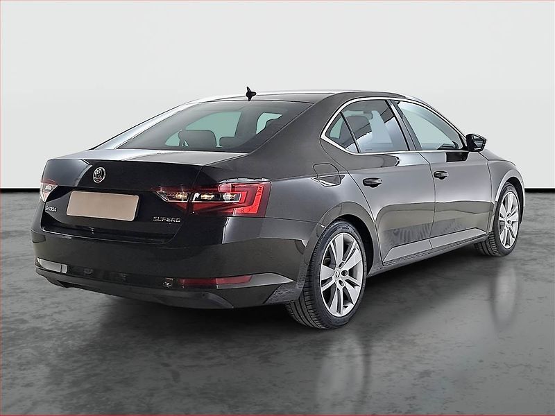 Škoda Superb (2016) 2.0 TDI, Automat, Kůže, Navi - fotka 5 z 24