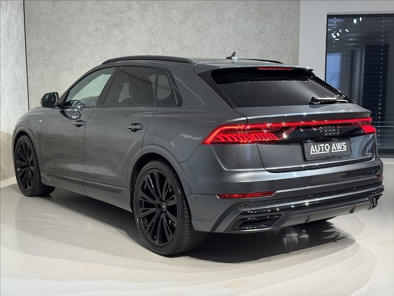 Audi Q8 3,0 TDi  S-Line HD LED Záruka - fotka 10 z 50