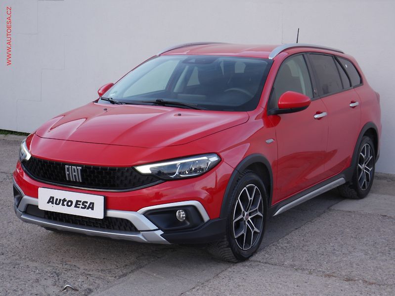 Fiat Tipo (2022) 1.0 GSE, Cross, LED - fotka 3 z 16