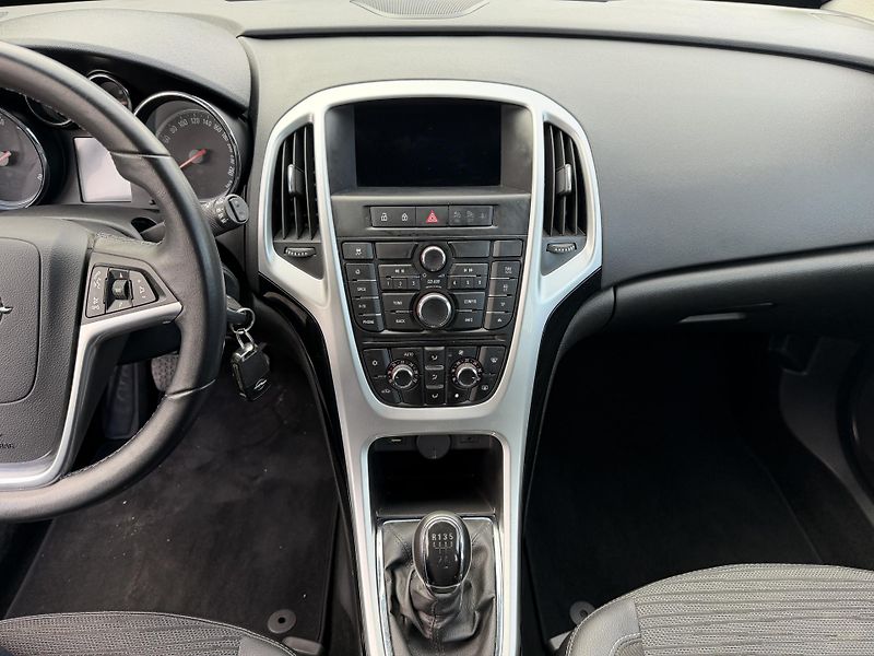 Opel Astra 1.6i - fotka 17 z 22