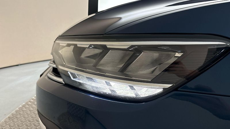 Volkswagen Passat 2.0 TDI DSG 4x4 4motion Alltra - fotka 18 z 32