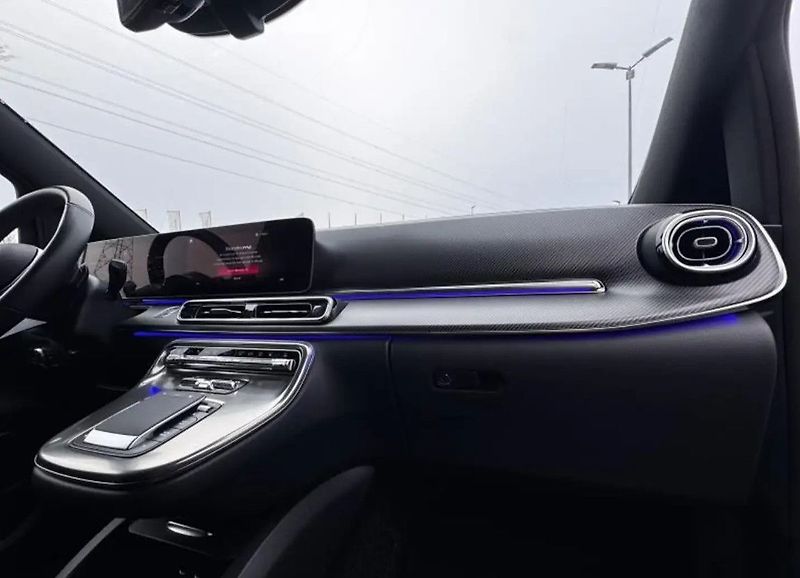 Mercedes-Benz Třídy V 4M Exclusive XL AIRMATIC - fotka 13 z 23