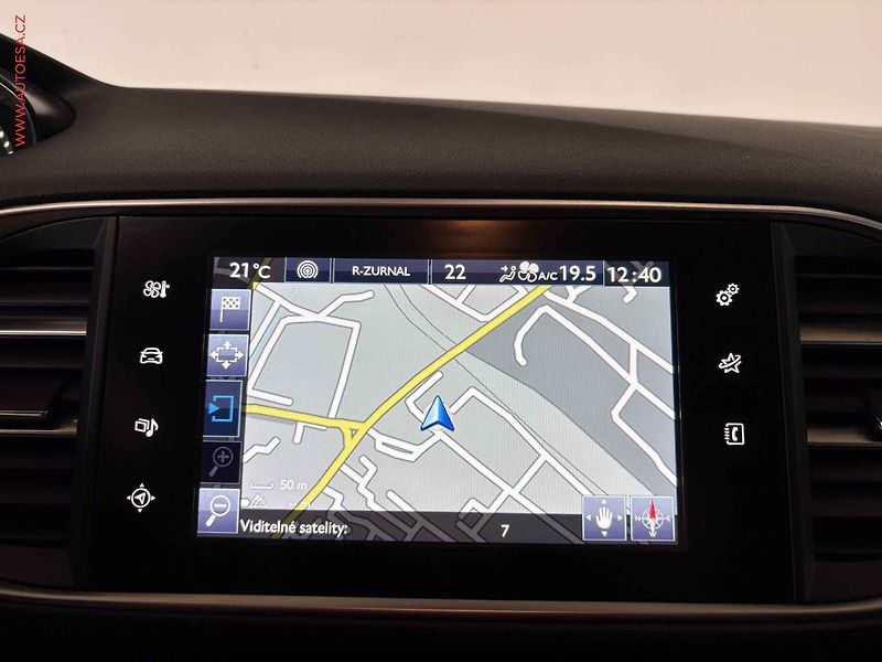 Peugeot 308 (2016) 1.2PT SW, ČR, AC, navi - fotka 11 z 16