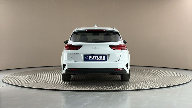Kia Ceed 1.6 CRDI Top - fotka 5 z 27