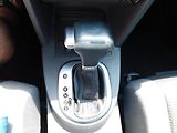 Volkswagen Touran (2009) 1.9 TDi DSG - náhled 15