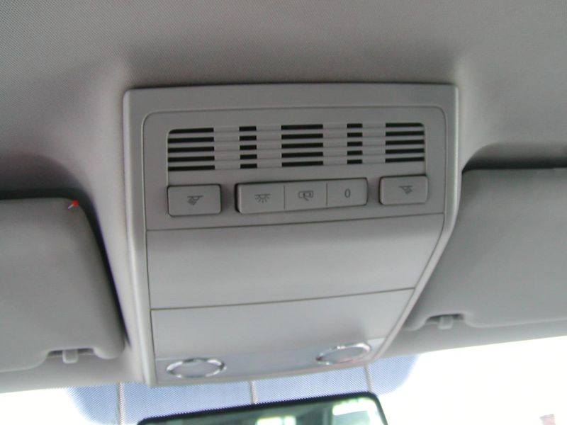 Volkswagen Multivan 2.5TDi, 96kW, KLIMA PAKET!! - fotka 17 z 51