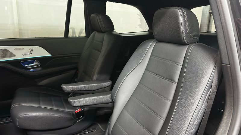 Mercedes-Benz GLS 450 d / 4 MATIC - fotka 30 z 69