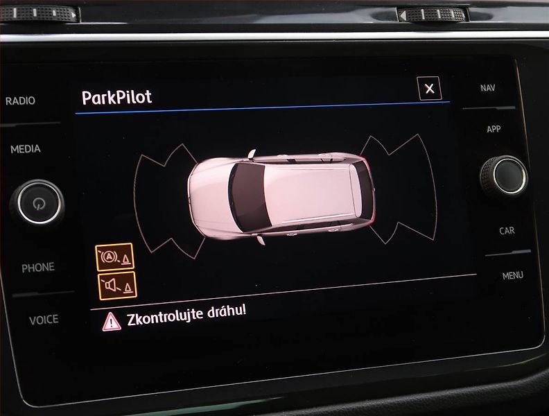 Volkswagen Tiguan (2019) Comfortline 2.0 TDI, 4X4 - fotka 19 z 22