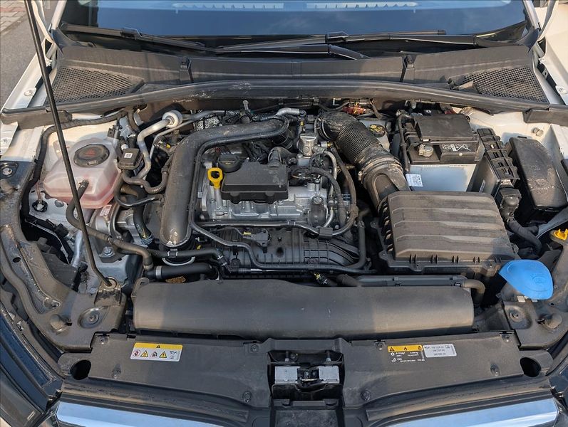 Škoda Fabia 1,0 TSi STYLE,1.majitel,záruka - fotka 14 z 15