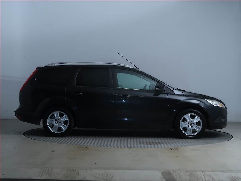 Ford Focus (2009) 1.6 16V, Eko.zaplacen, po STK - fotka 6 z 12