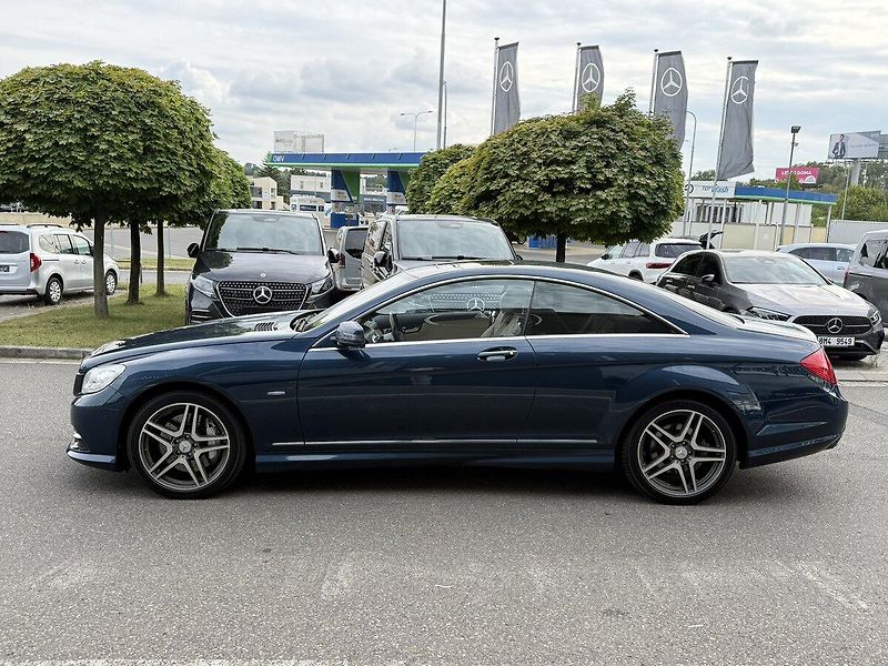 Mercedes-Benz CL (2010) 500 4MATIC - fotka 5 z 44