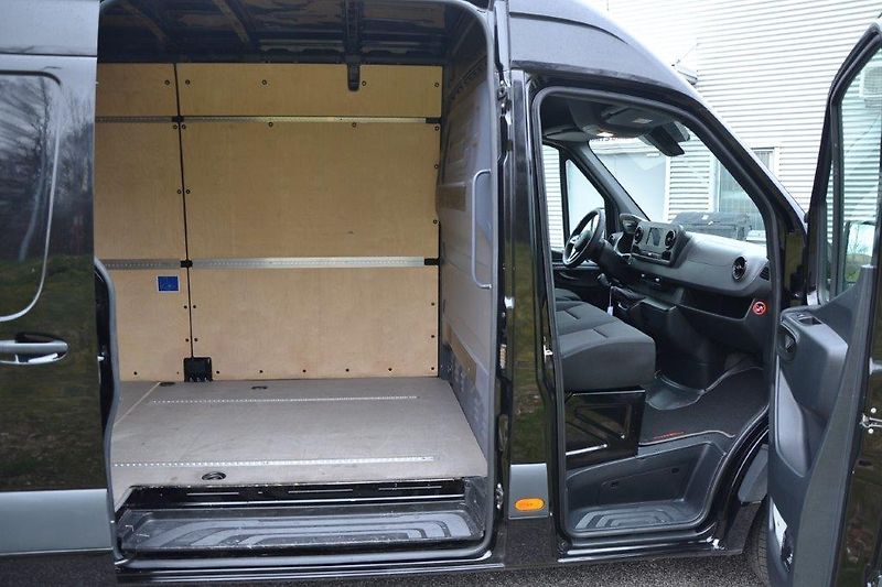 Mercedes-Benz Sprinter 317 CDi L Maxi velká výbava - fotka 35 z 44