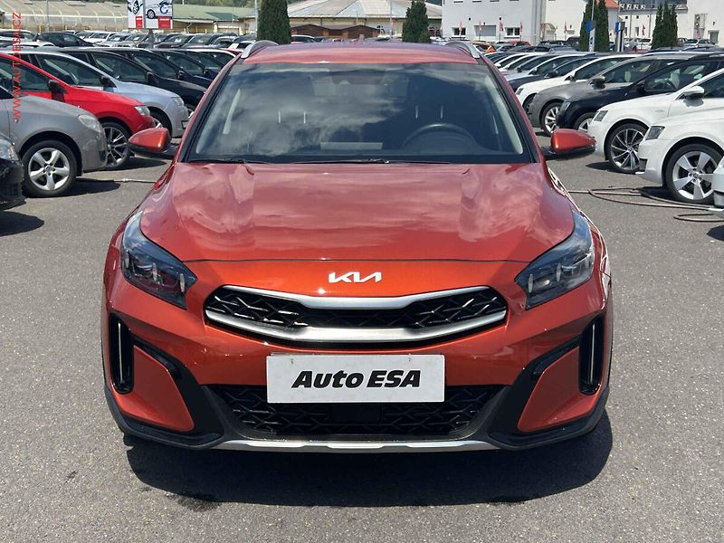 Kia XCeed (2023) 1.5 T-GDi, Exclusive, AT - fotka 2 z 20