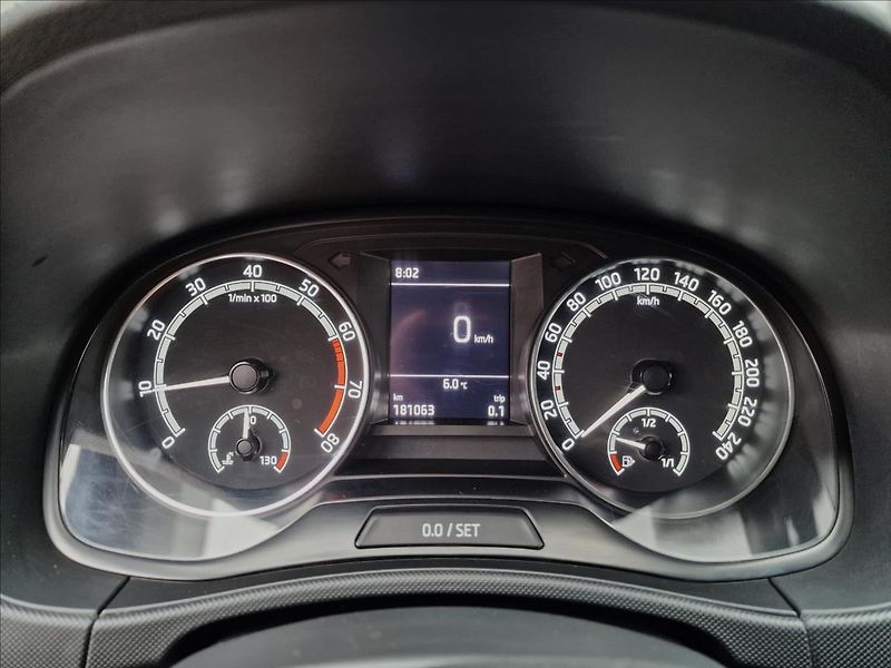 Škoda Fabia 1.0 TSI TOUR,ČR,1.Majitel - fotka 22 z 48