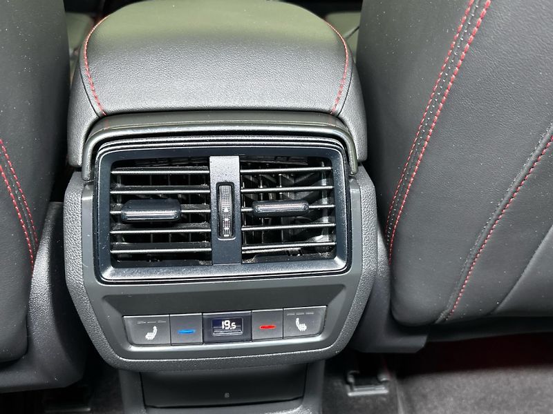 Škoda Kodiaq RS 4x4 DSG - fotka 22 z 30