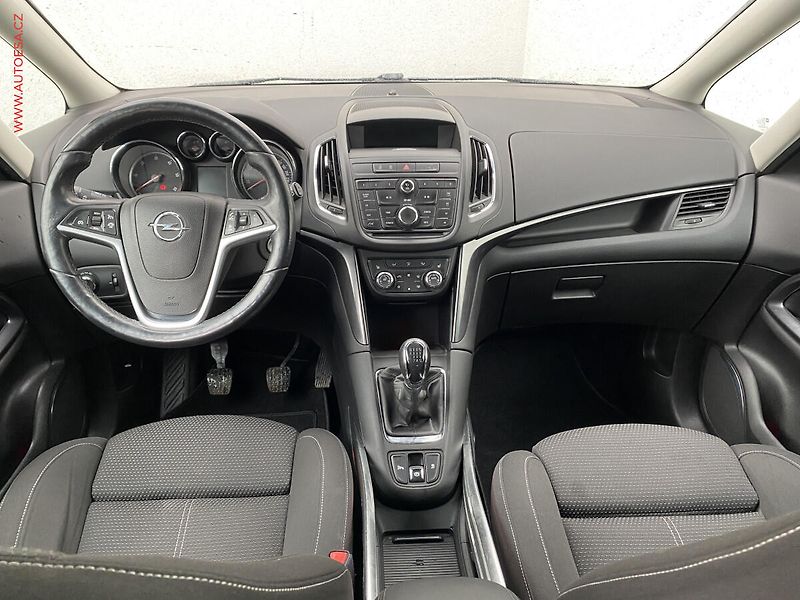 Opel Zafira (2013) 2.0CDTi, ČR, AC, tempo, bixen - fotka 8 z 16