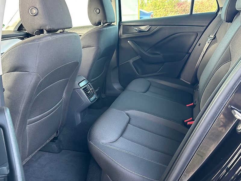 Škoda Scala (2023) 1.0TSi FULL-LED,ACC,APP,KAMERA - fotka 18 z 19