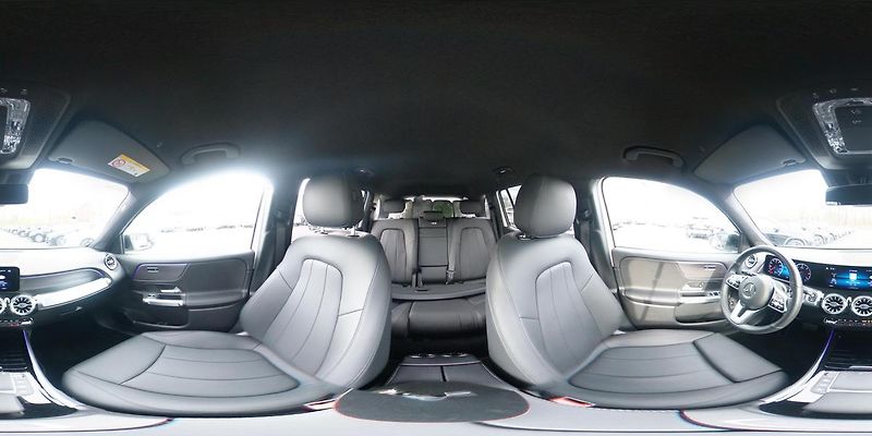 Mercedes-Benz GLB 200d 4MATIC - fotka 9 z 16