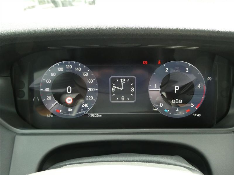 Land Rover Range Rover Velar 2,0 D200 S 1Maj. ČR, DPH - fotka 19 z 40