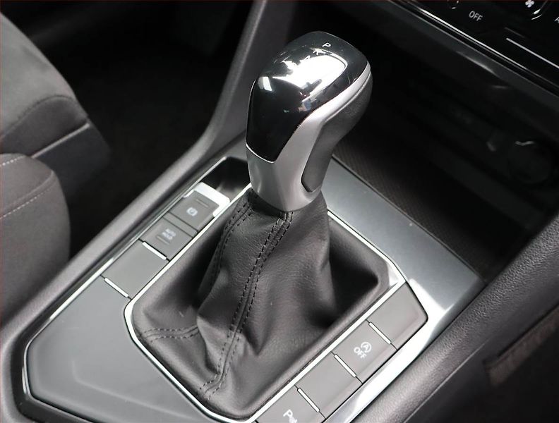 Volkswagen Tiguan (2022) Elegance 1.5 TSI - fotka 12 z 19