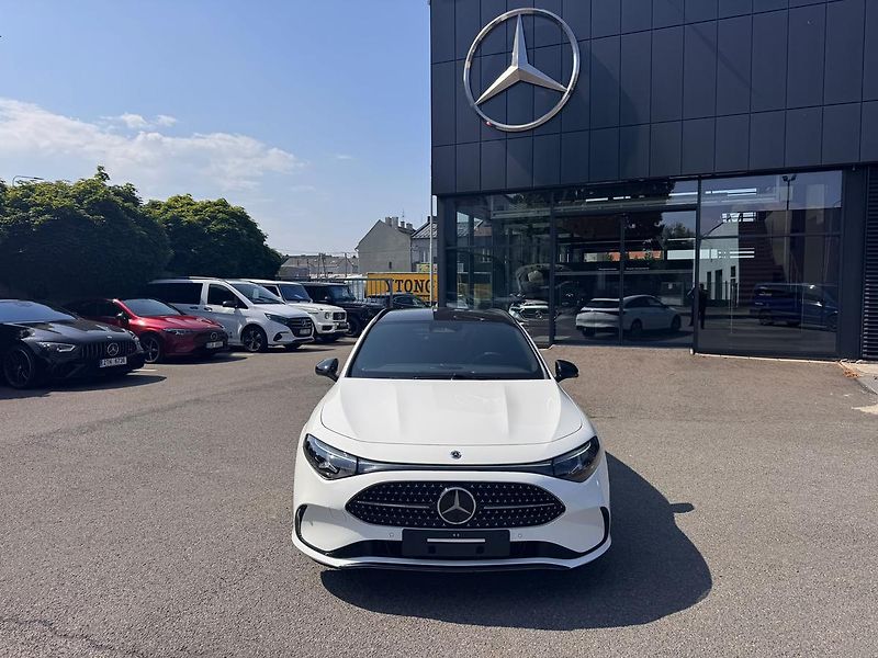 Mercedes-Benz CLA (2026) 200 Shooting Brake - fotka 2 z 23