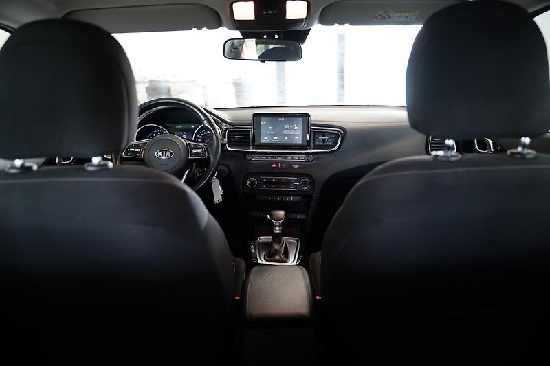 Kia Ceed - fotka 23 z 25