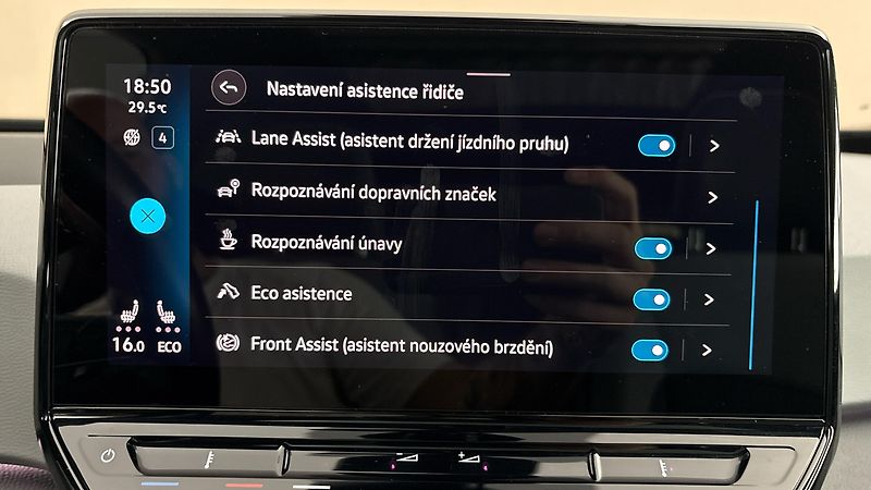 Volkswagen ID.3 58 kWh AUT Family - fotka 24 z 30