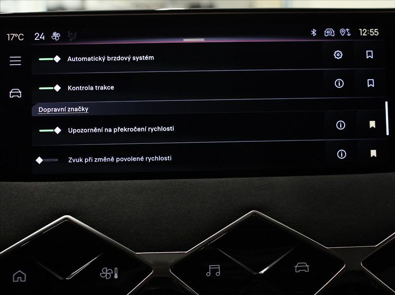 DS Automobiles DS3 Crossback 1,2 Hybrid 145k. Performace ČR - fotka 14 z 24
