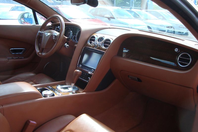 Bentley Continental GT (2013) V8 Twin Turbo - fotka 23 z 40