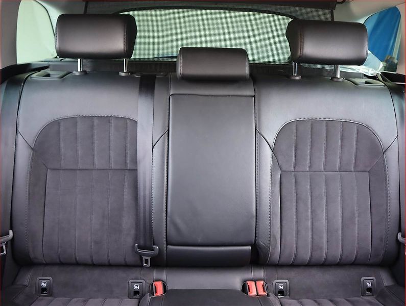 Škoda Superb (2017) 2.0 TDI, Automat, Kůže, Navi - fotka 10 z 21