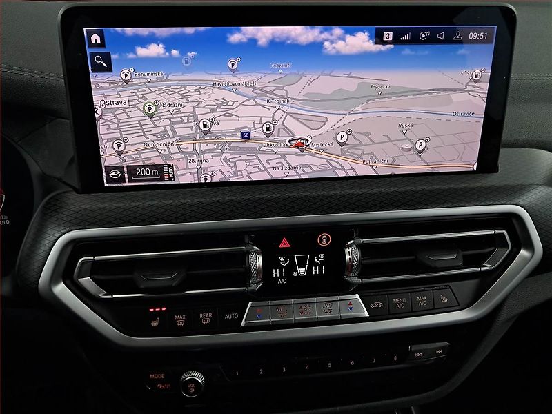 BMW X3 (2022) xDrive20d - fotka 18 z 19