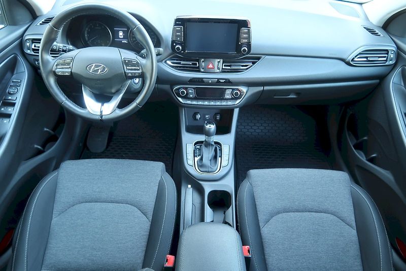 Hyundai i30 (2023) SW Smart 1,0 T - GDI DCT7 88 k - fotka 8 z 35