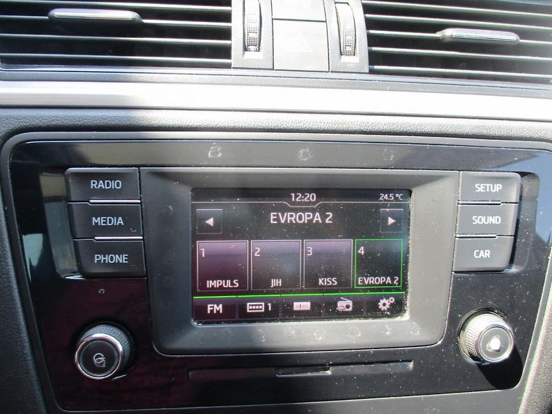 Škoda Rapid 1.6 TDi Edition - fotka 23 z 32