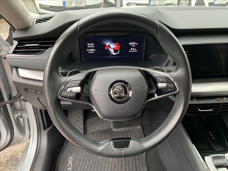 Škoda Octavia 1,0 TSI DSG,ČR,1.MAJ,SERVISKA - fotka 9 z 17