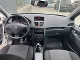 Peugeot 207 (2011) 1,4i 54kW SW - náhled 17