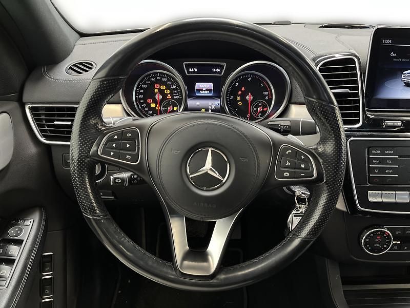 Mercedes-Benz GLS 350d 4MATIC AMG Line - fotka 11 z 25