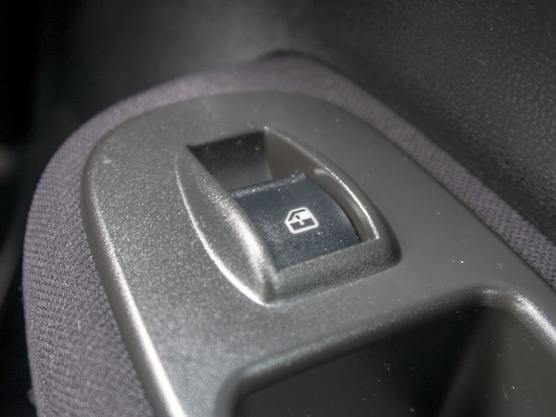 Fiat 500L (2013) 0.9T 77KW – KLIMA - fotka 32 z 44